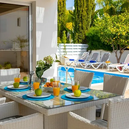 Villa Sapphire Seaside *